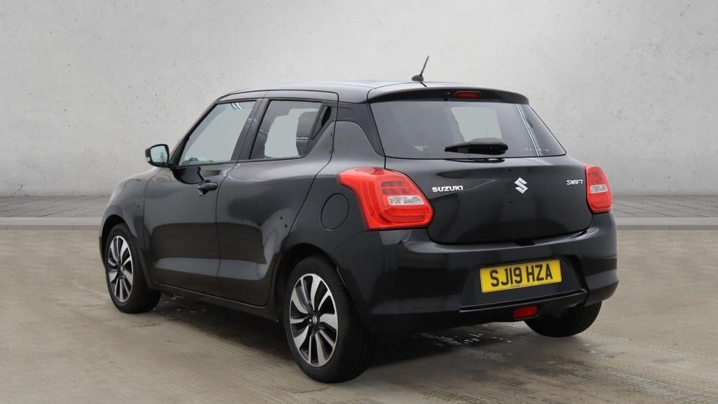 Used Suzuki Swift 2019 for sale - 77991215: Photo 3