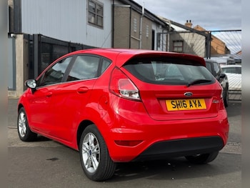 Used Ford Fiesta 2016 for sale - 73965635: Photo