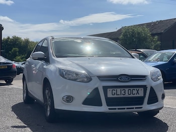 2013 (13) - 1.6 Zetec Hatchback 5dr Petrol Manual Euro 5 (105 ps)