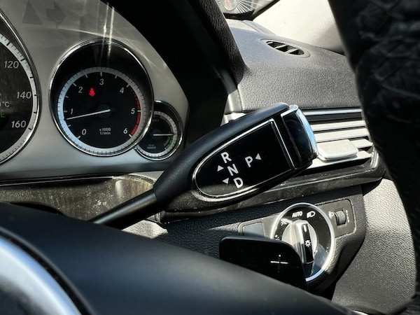 Used Mercedes-Benz E Class 2013 for sale - 74600980: Photo 12
