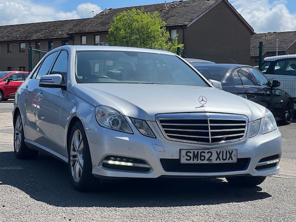 Used Mercedes-Benz E Class 2013 for sale - 74600980: Photo 1