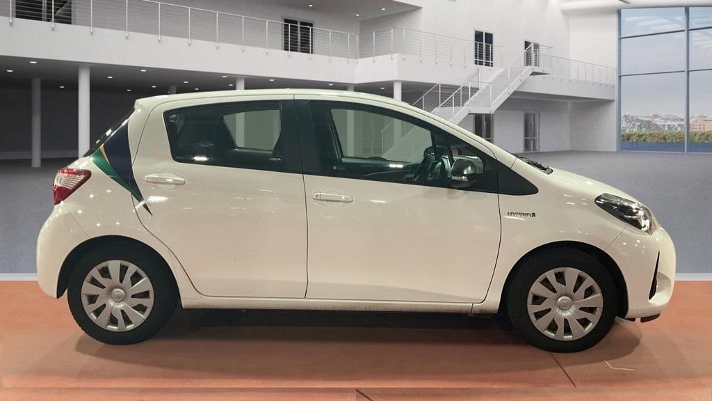 Used Toyota Yaris 2018 for sale - 77133781: Photo 5