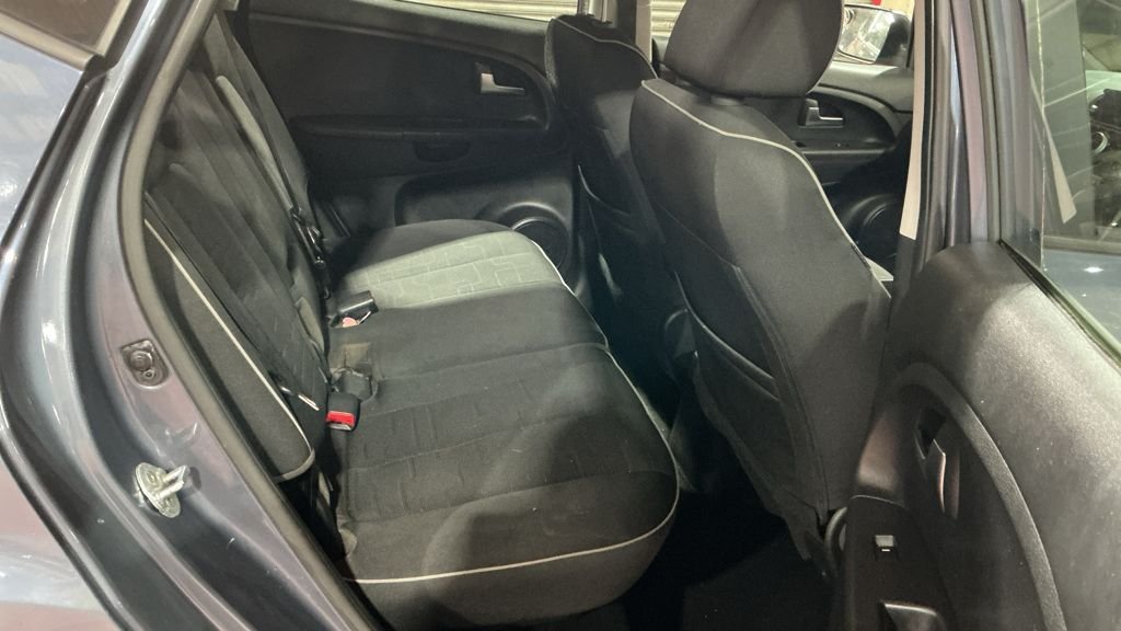 Used Kia Venga 2015 for sale - 76934651: Photo 8