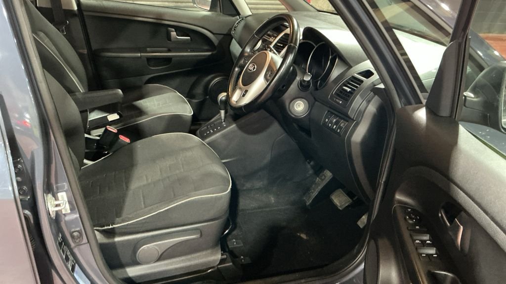 Used Kia Venga 2015 for sale - 76934651: Photo 9