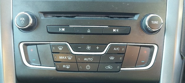 Used Ford Mondeo 2015 for sale - 71108029: Photo 19