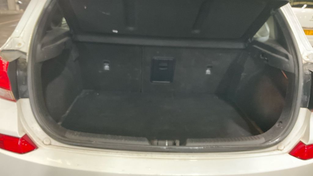 Used Hyundai i30 2018 for sale - 77534174: Photo 19