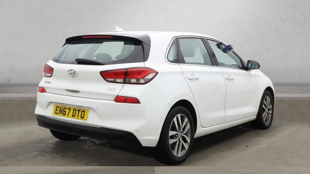 Used Hyundai i30 2018 for sale - 77534174: Photo 4