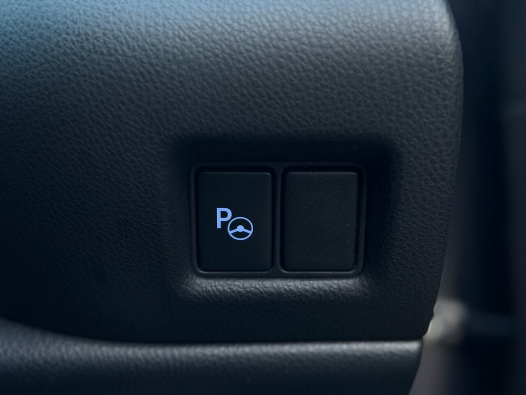 Used Toyota C-HR 2018 for sale - 77666816: Photo 24