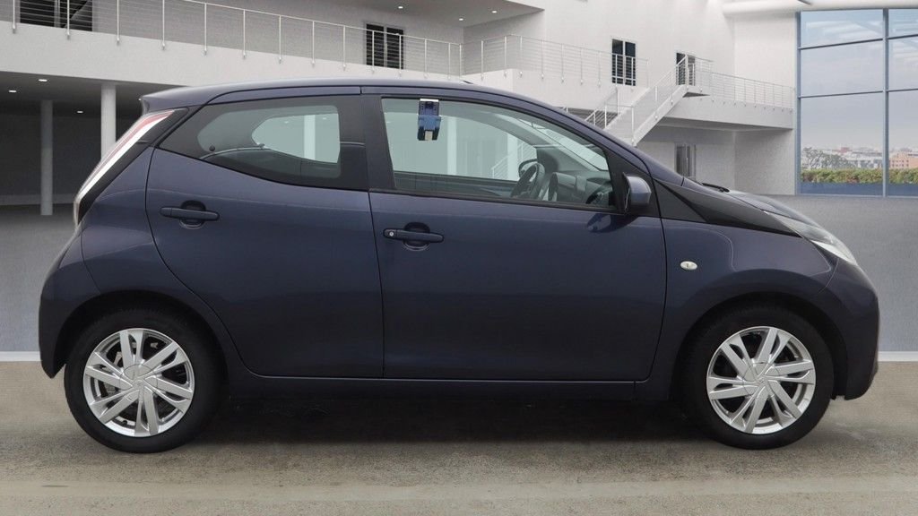 Used Toyota AYGO 2015 for sale - 77952712: Photo 6
