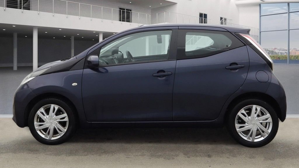 Used Toyota AYGO 2015 for sale - 77952712: Photo 7