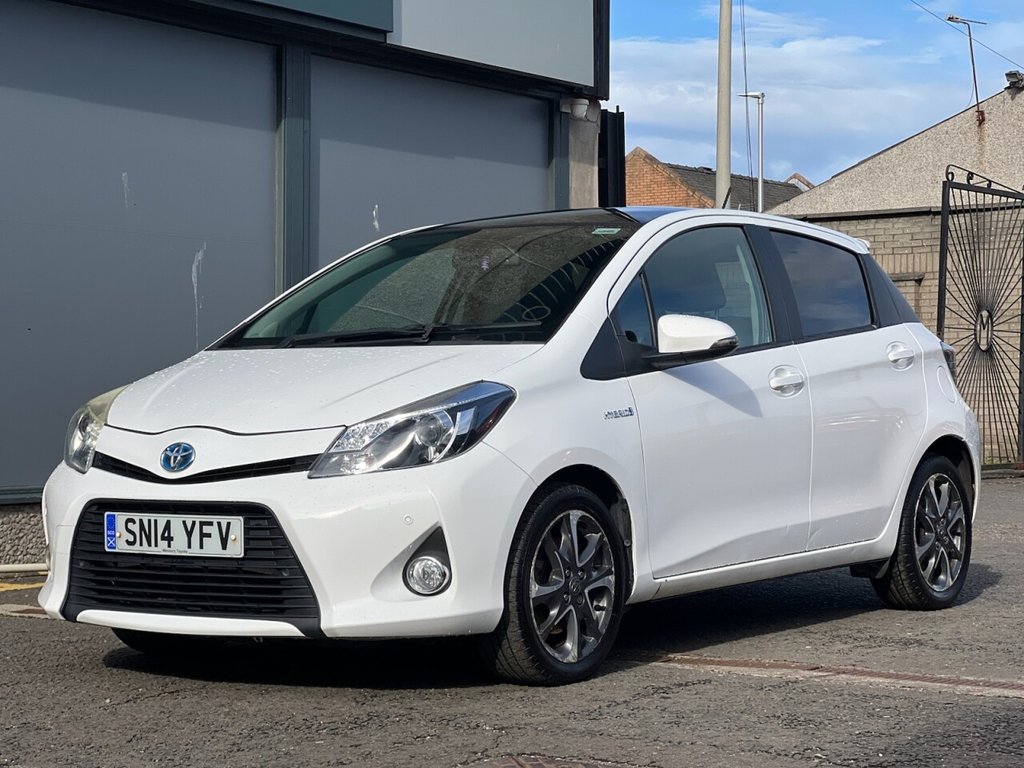 Used Toyota Yaris 2014 for sale - 77275817: Photo 2