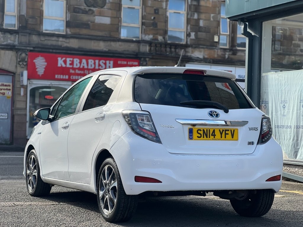 Used Toyota Yaris 2014 for sale - 77275817: Photo 4