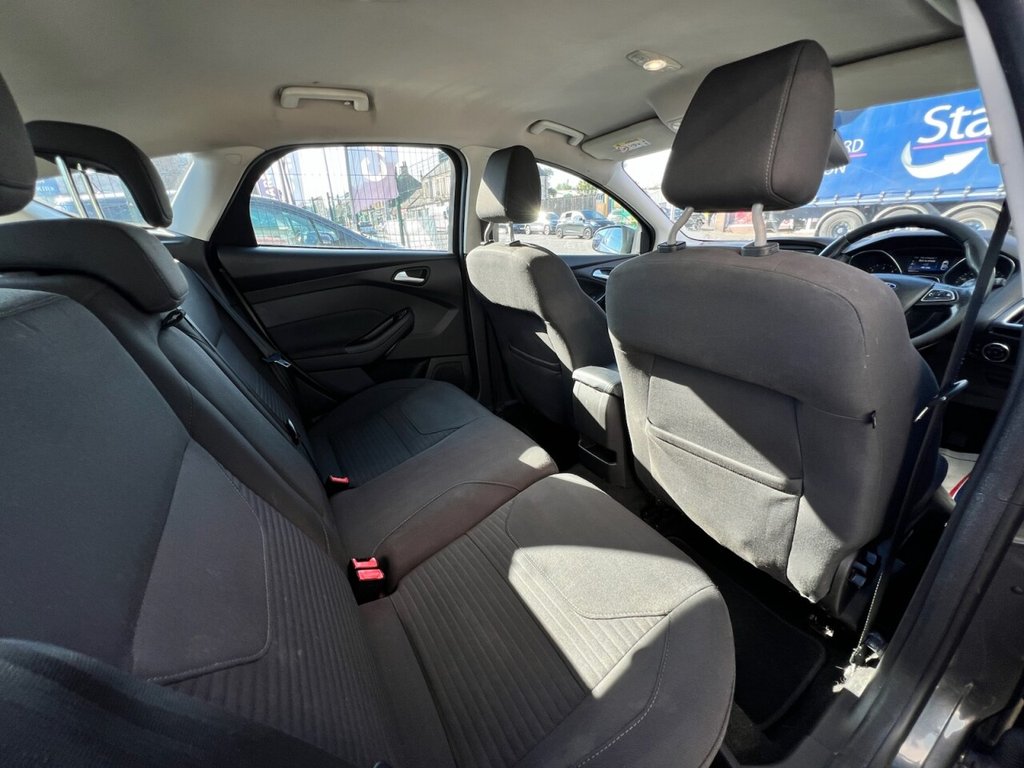 Used Ford Focus 2015 for sale - 75682634: Photo 14