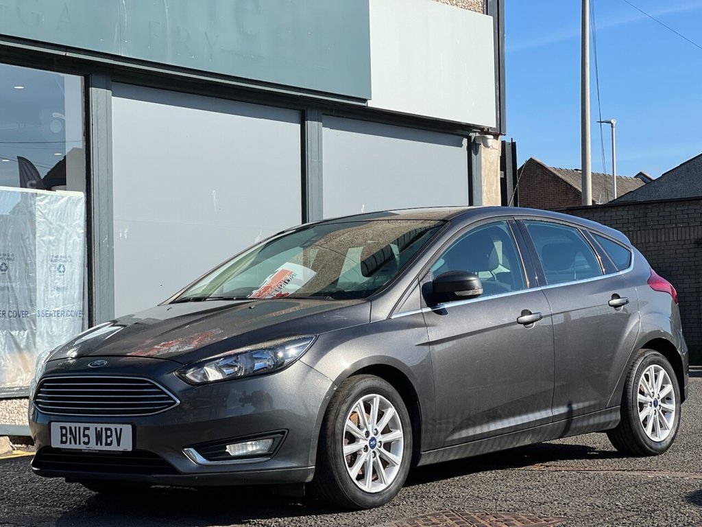 Used Ford Focus 2015 for sale - 75682634: Photo 2