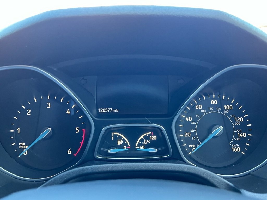 Used Ford Focus 2015 for sale - 75682634: Photo 8