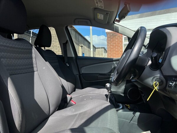 Used Toyota Yaris 2016 for sale - 70228534: Photo 10