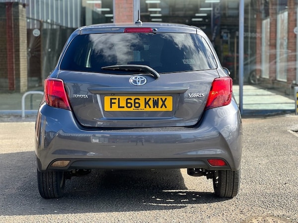 Used Toyota Yaris 2016 for sale - 70228534: Photo 7