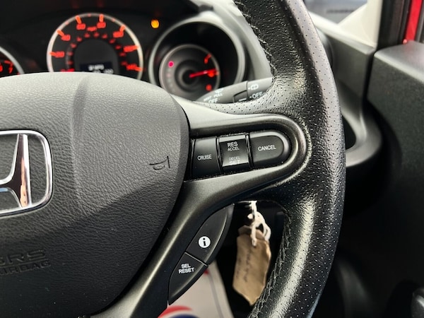 Used Honda Jazz 2015 for sale - 76245129: Photo 10