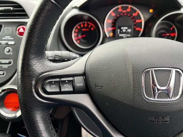 Used Honda Jazz 2015 for sale - 76245129: Photo 9