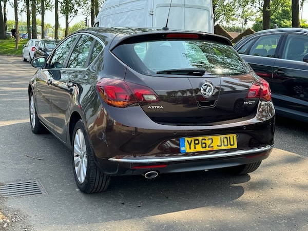 Used Vauxhall Astra 2012 for sale - 71023068: Photo 5