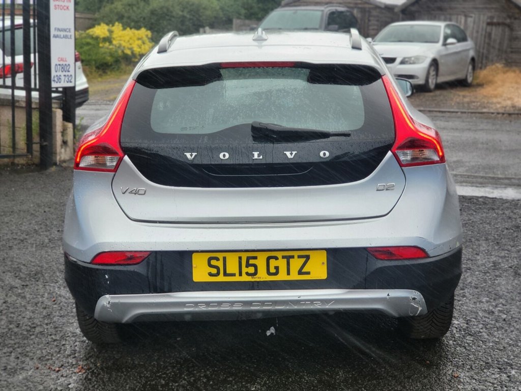 Used Volvo V40 2015 for sale - 77483546: Photo 6