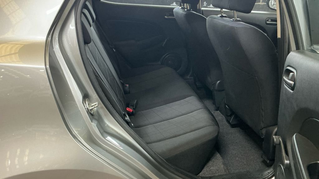 Used Mazda Mazda2 2012 for sale - 76356277: Photo 8