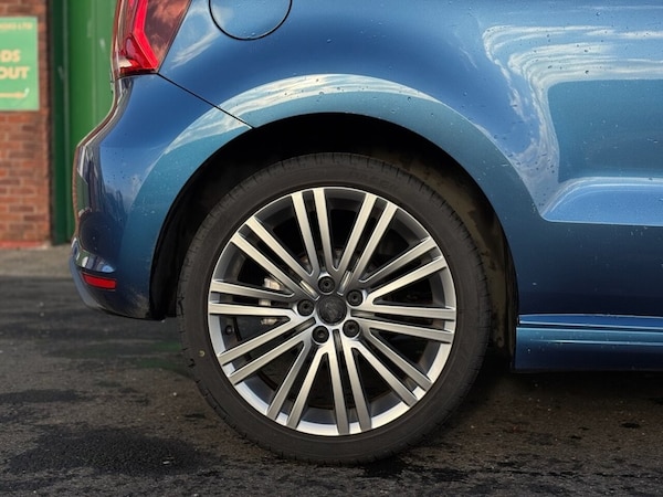 Used Volkswagen Polo 2015 for sale - 74628381: Photo 10