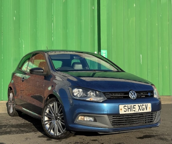 Used Volkswagen Polo 2015 for sale - 74628381: Photo 1