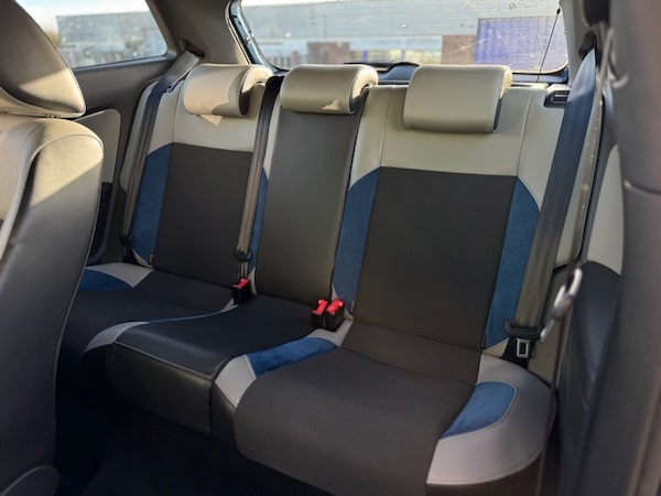 Used Volkswagen Polo 2015 for sale - 74628381: Photo 28