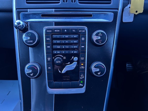Used Volvo XC60 2014 for sale - 73748193: Photo 15