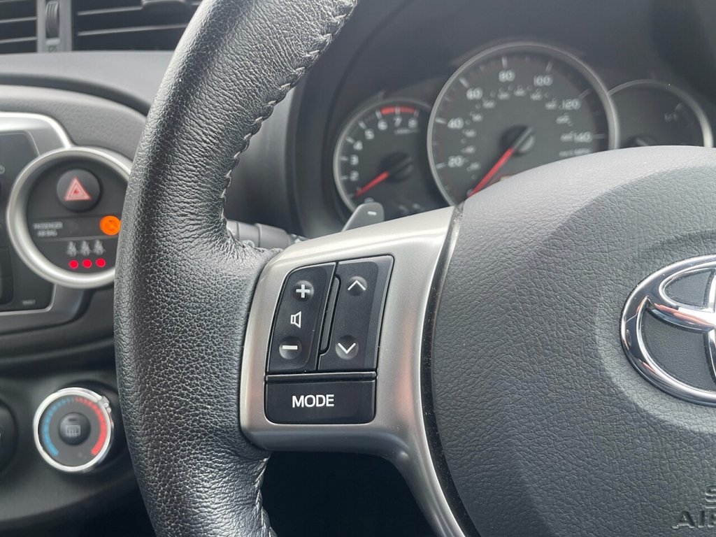 Used Toyota Yaris 2013 for sale - 77534248: Photo 17