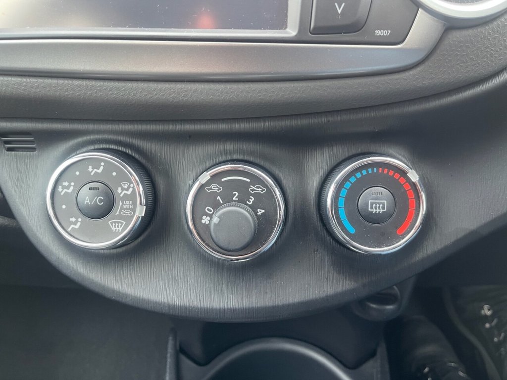 Used Toyota Yaris 2013 for sale - 77534248: Photo 21