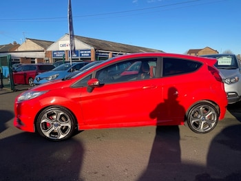 Used Ford Fiesta 2016 for sale - 77764856: Photo