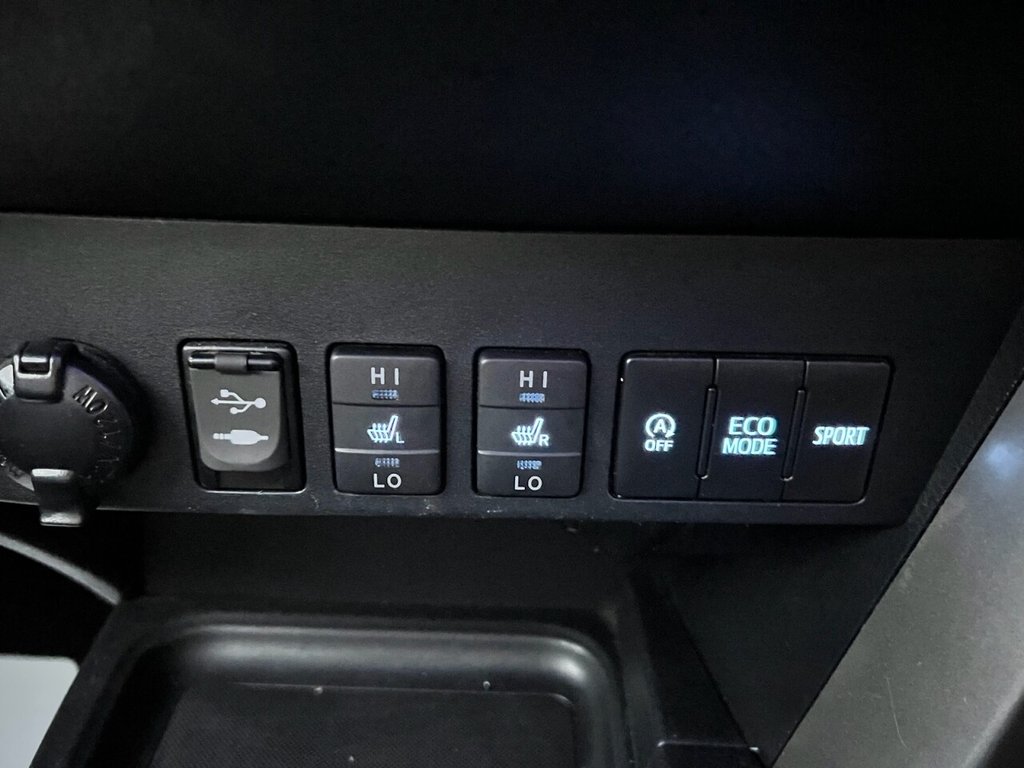 Used Toyota RAV4 2016 for sale - 76345342: Photo 16