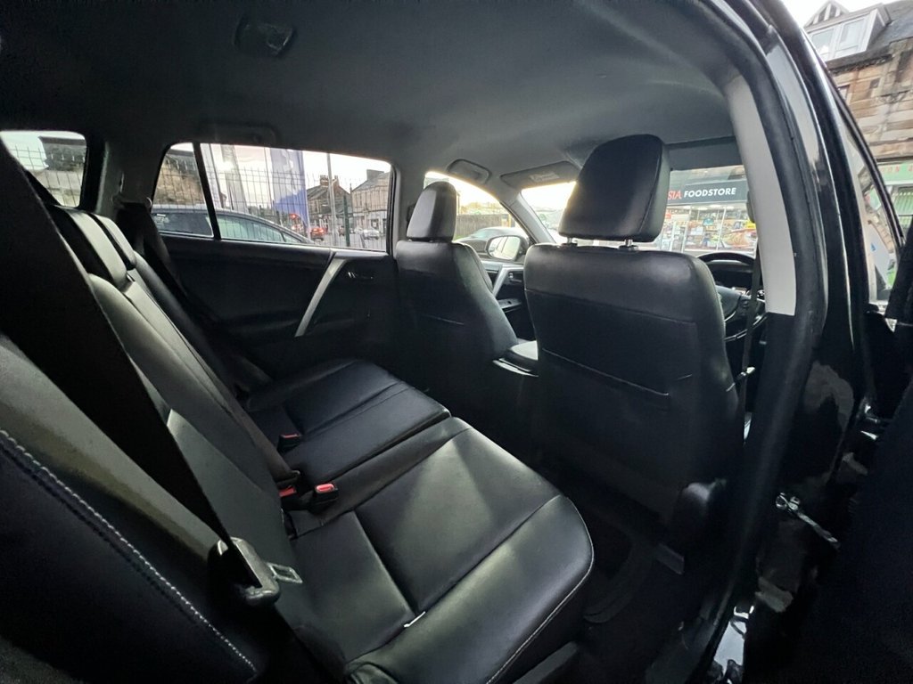 Used Toyota RAV4 2016 for sale - 76345342: Photo 20