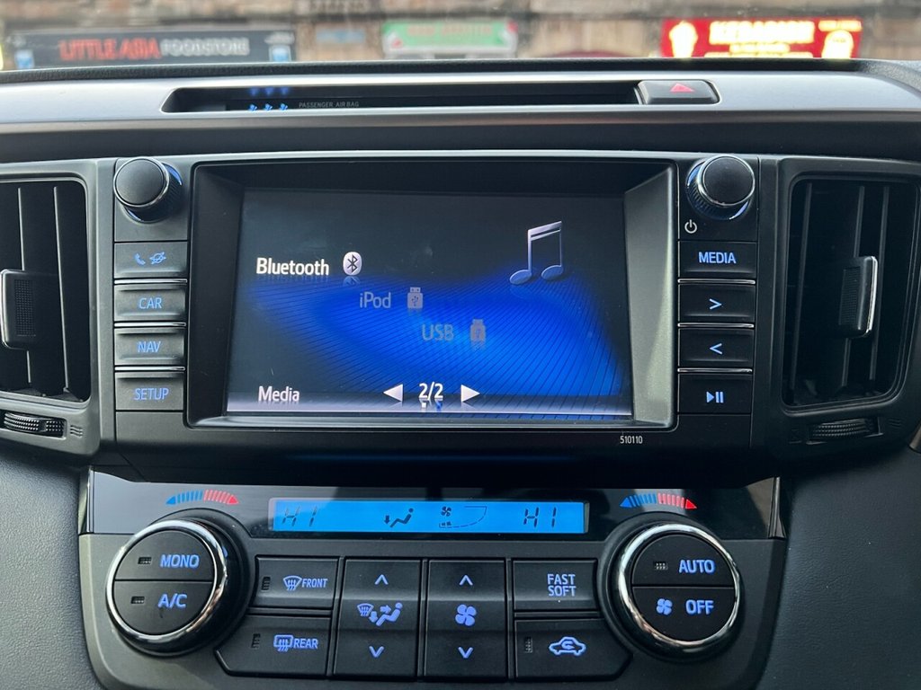 Used Toyota RAV4 2016 for sale - 76345342: Photo 25