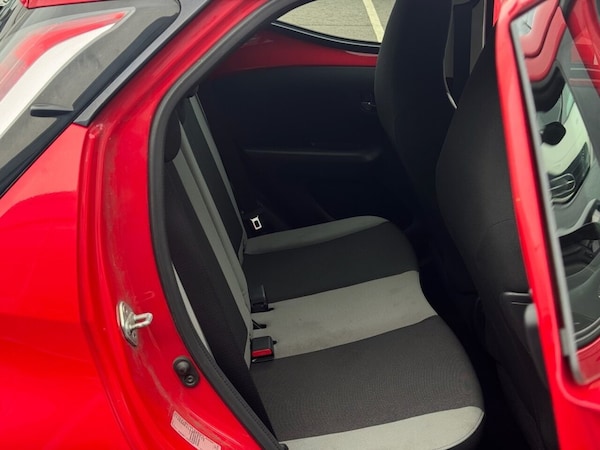 Used Toyota AYGO 2018 for sale - 76291023: Photo 9