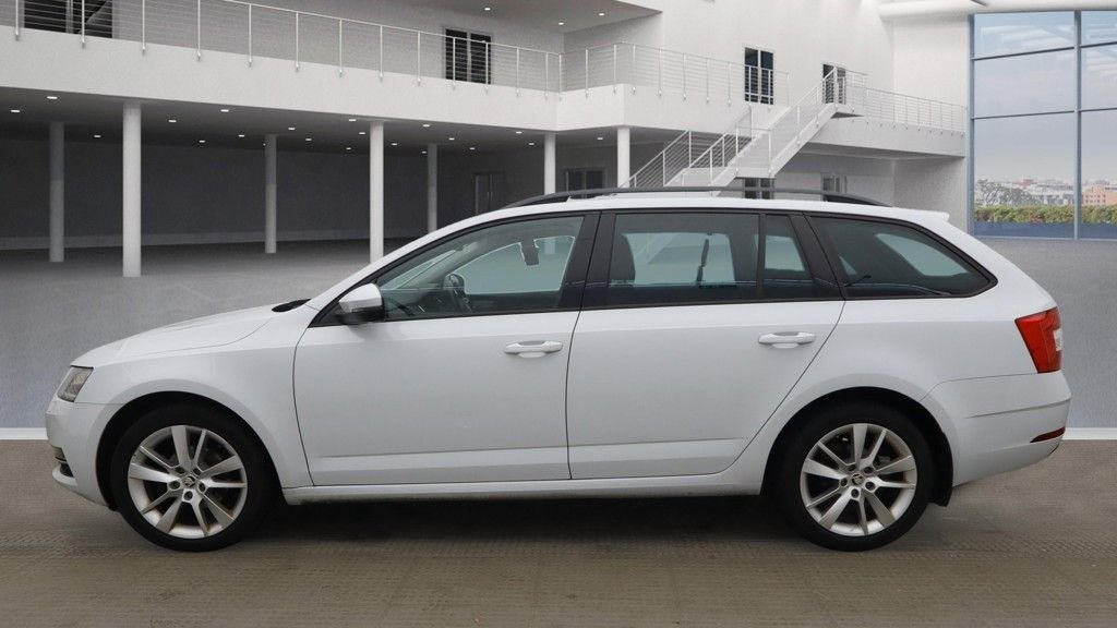 Used Skoda Octavia 2018 for sale - 76934464: Photo 12