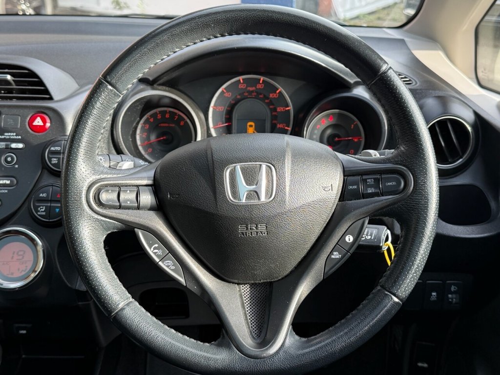 Used Honda Jazz 2012 for sale - 77037949: Photo 15