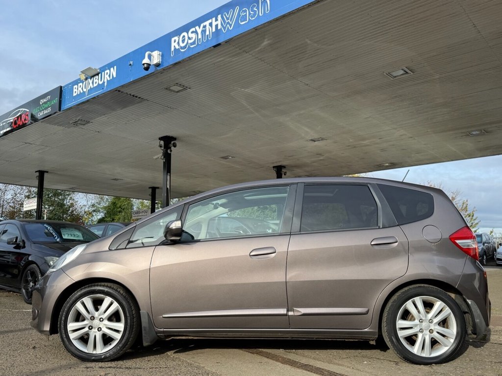 Used Honda Jazz 2012 for sale - 77037949: Photo 5