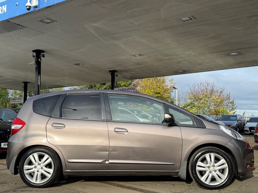 Used Honda Jazz 2012 for sale - 77037949: Photo 6