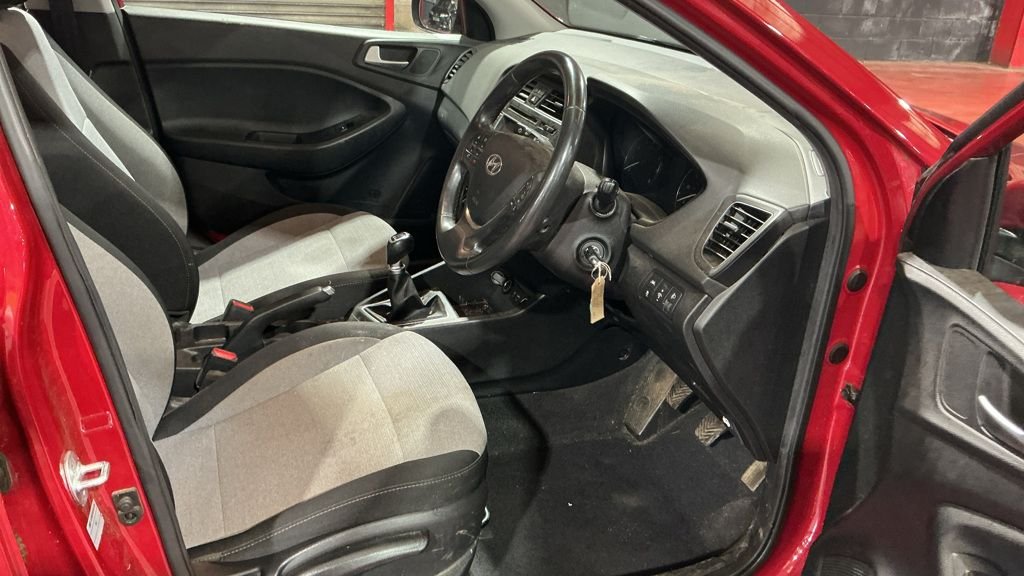 Used Hyundai i20 2016 for sale - 77952363: Photo 9