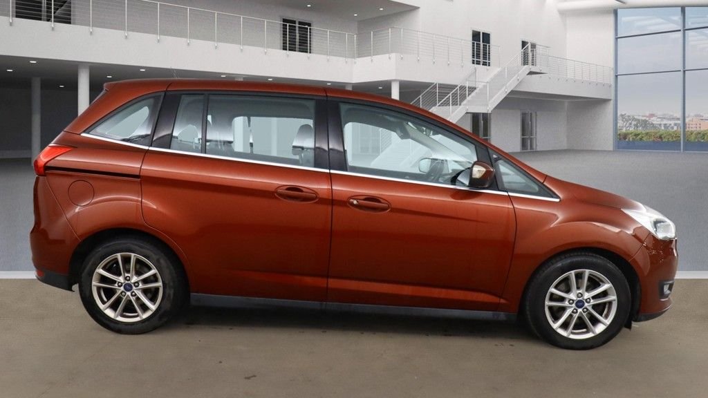 Used Ford Grand C-Max 2015 for sale - 77780060: Photo 5