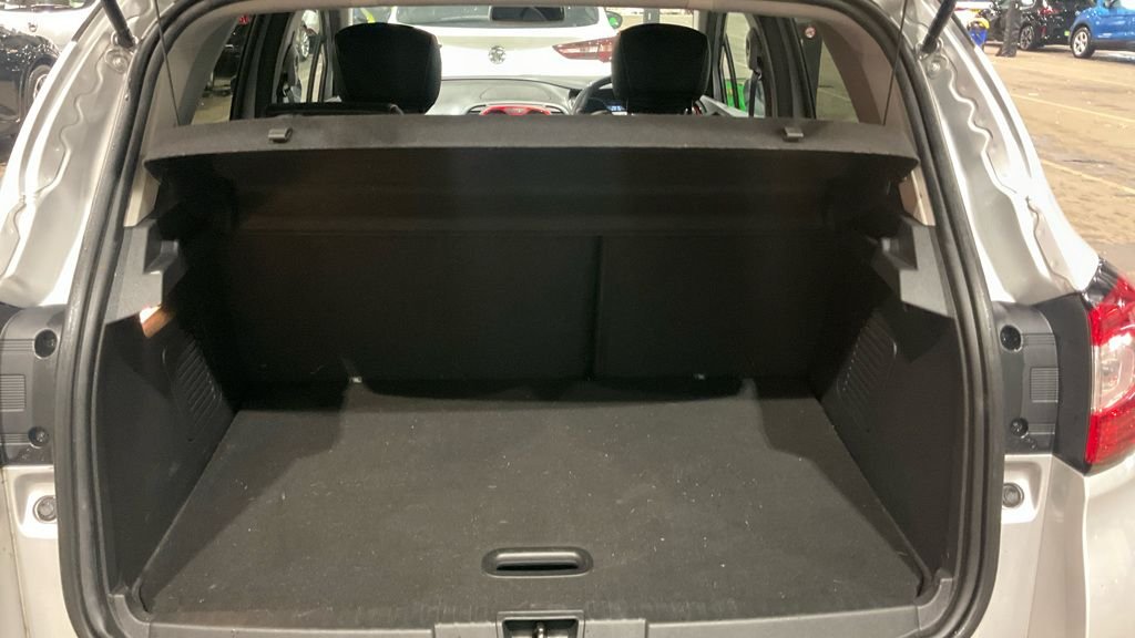 Used Renault Captur 2017 for sale - 77436392: Photo 7