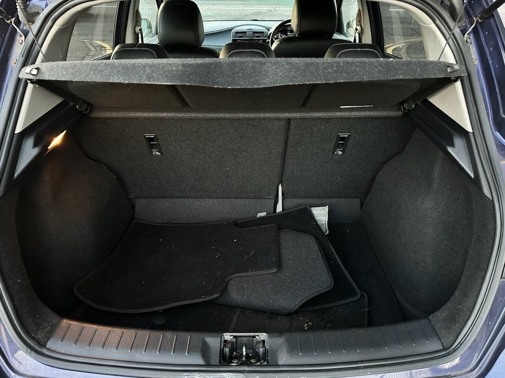 Used Nissan Pulsar 2015 for sale - 76595970: Photo 16