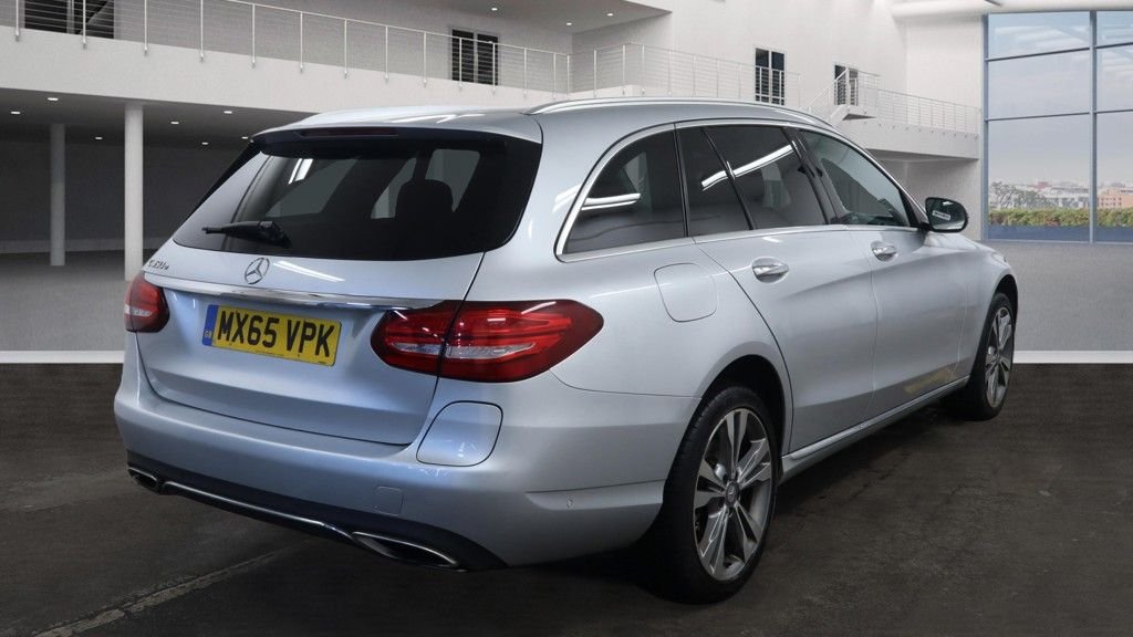 Used Mercedes-Benz C Class 2015 for sale - 78186826: Photo 4