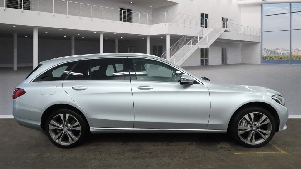 Used Mercedes-Benz C Class 2015 for sale - 78186826: Photo 5