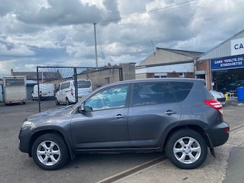Used Toyota RAV4 2011 for sale - 79493596: Photo