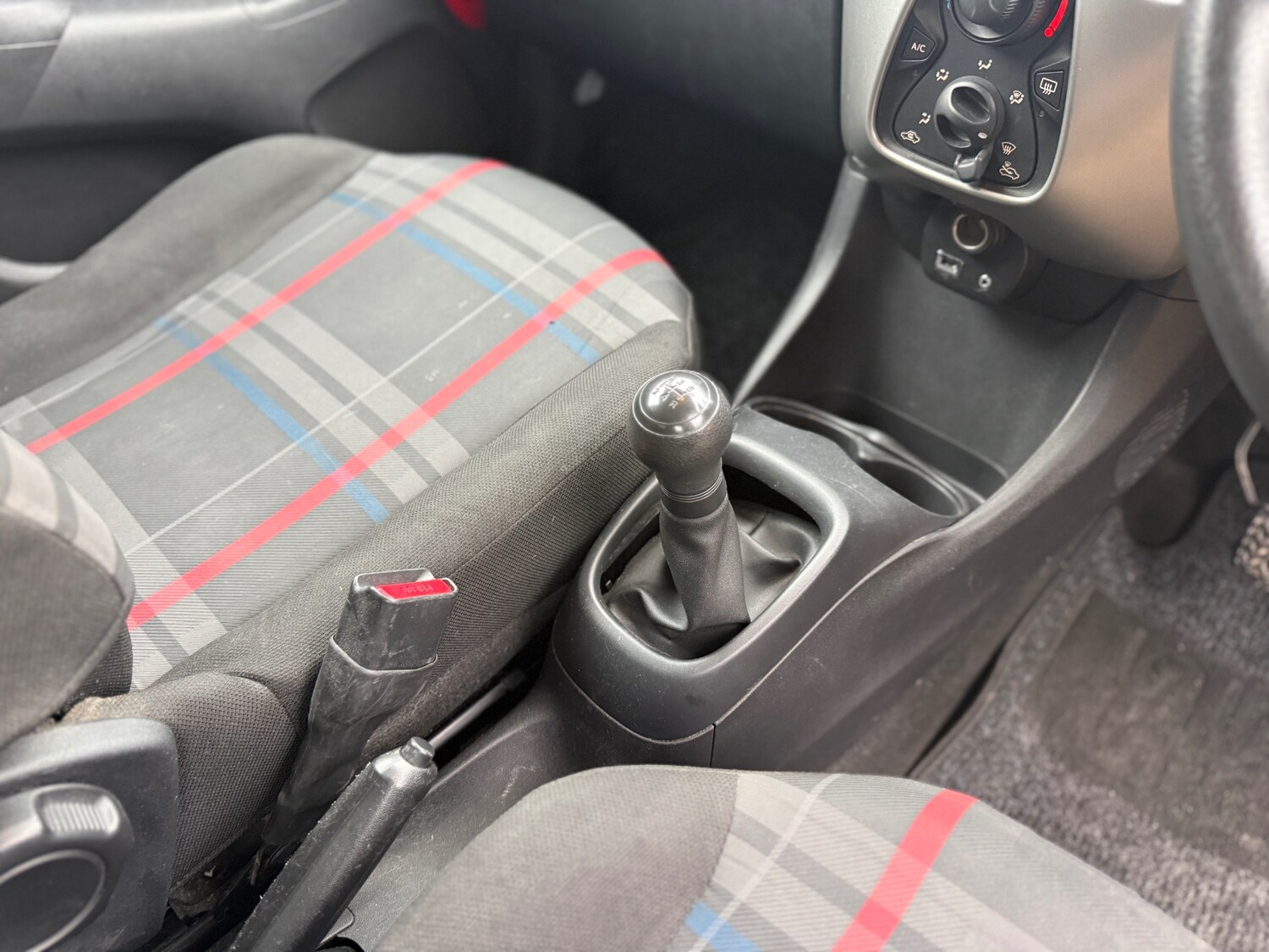 Used Peugeot 108 2014 for sale - 77791671: Photo 13