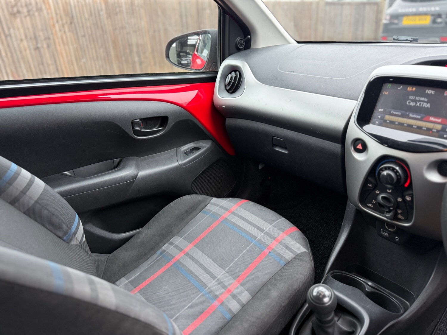 Used Peugeot 108 2014 for sale - 77791671: Photo 16